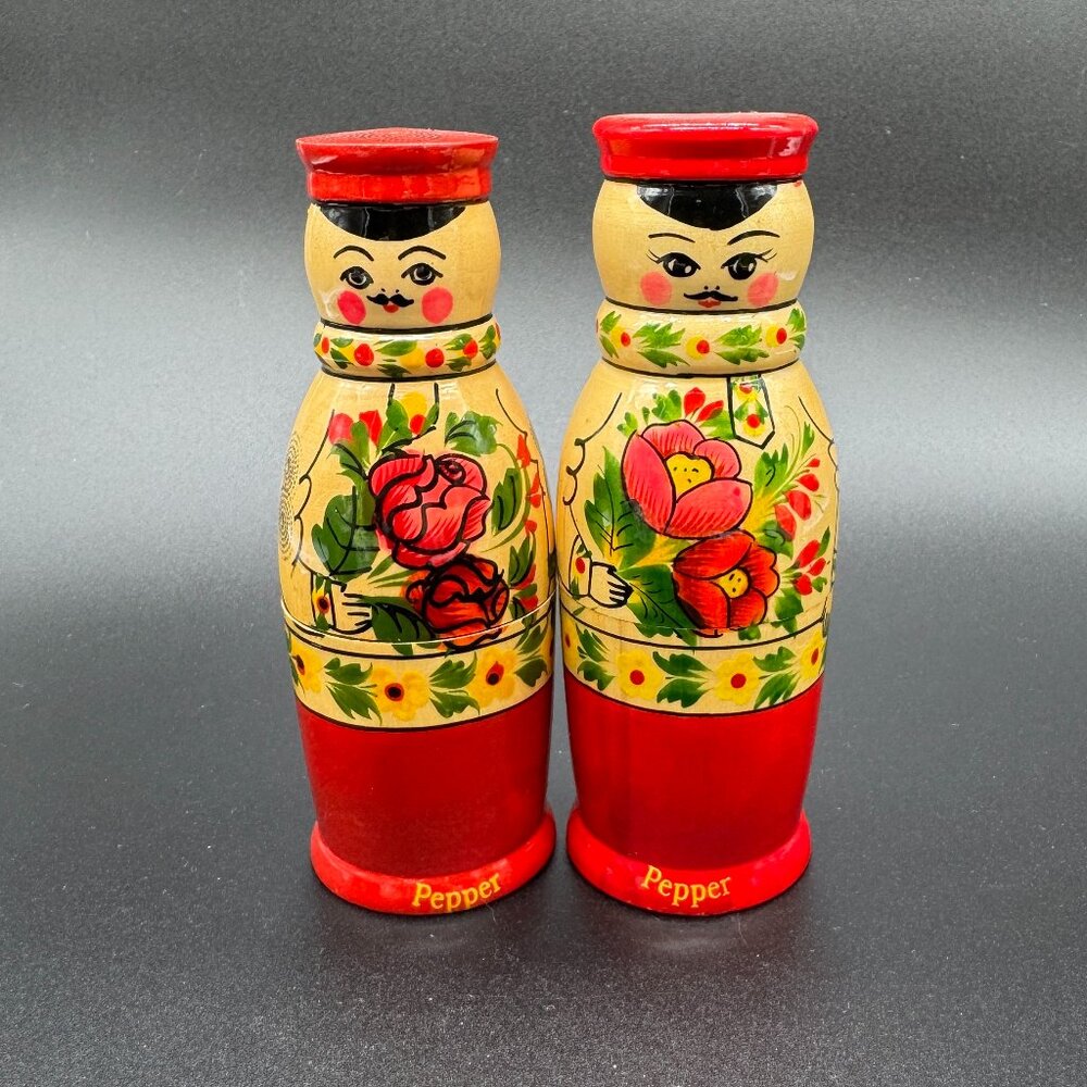 Set of 2 Wooden Pepper Shakers Russian Hand Painted Nesting Dolls